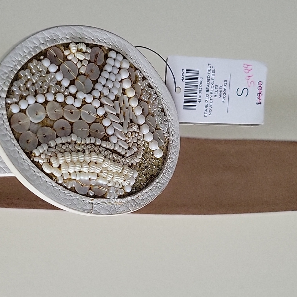 NWT Chicos white belt